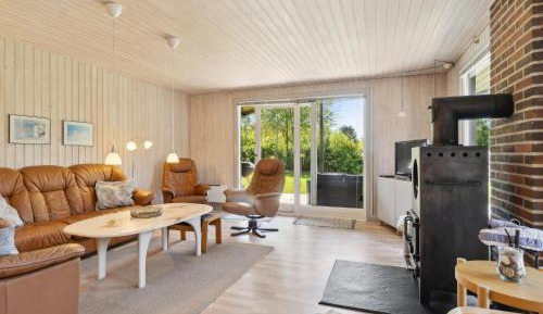 Three-Bedroom Vacation Home 