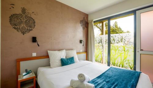 Standard Double or Twin Room with Garden View