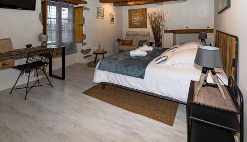 Superior King Suite