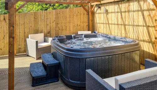 Two-Bedroom Holiday Home