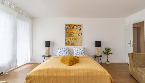 Double or Twin Room with Shared Bathroom