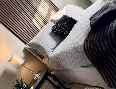 Double Room with Shared Bathroom (Room 6)