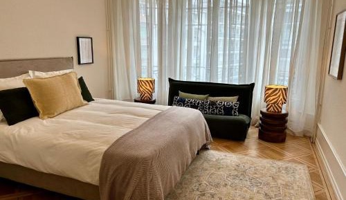 Two-Bedroom Apartment with Lake View