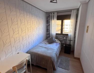 Single Room with Shared Bathroom