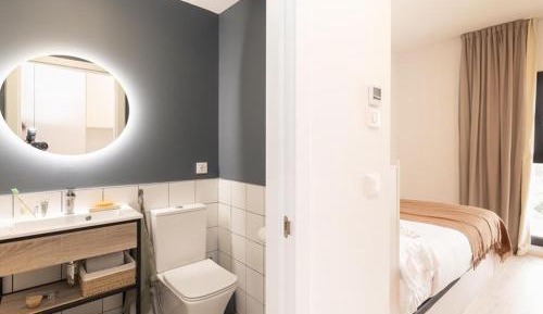 Large Single Room