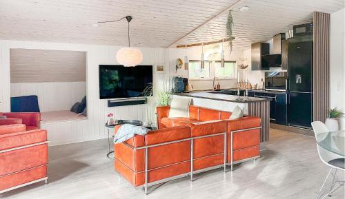 Three-Bedroom Vacation Home 