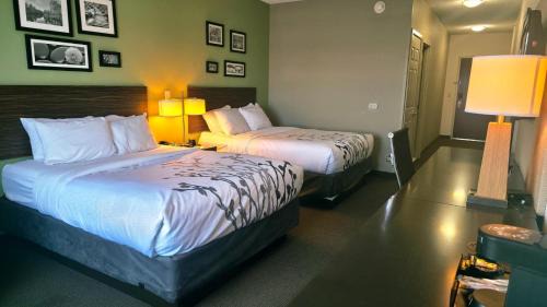 Queen Room
