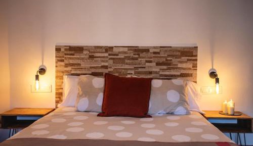 Queen Room with Shared Bathroom