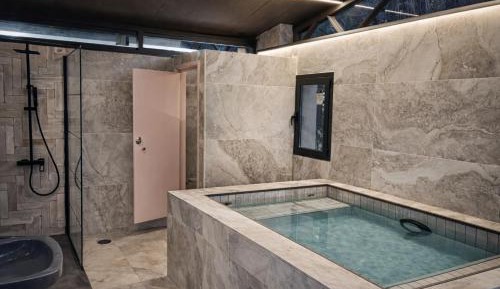 Deluxe Bungalow with Private Romantic Pool