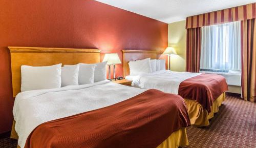 Queen Room with Two Queen Beds - Non-Smoking