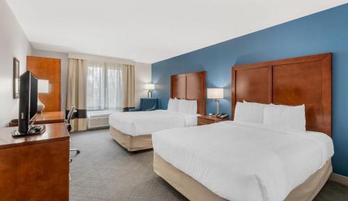 Queen Room with Two Queen Beds - Non-Smoking