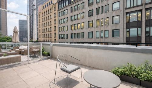Superior One-Bedroom Apartment with Balcony