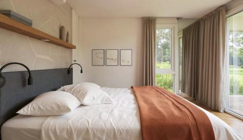 Grand Premium Three-Bedroom Camping home 6+1