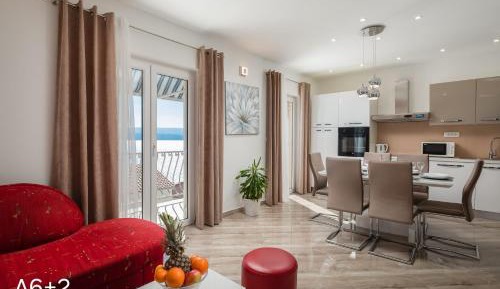 Apartment with Sea View