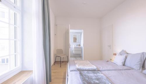 Deluxe Double Room with Shower