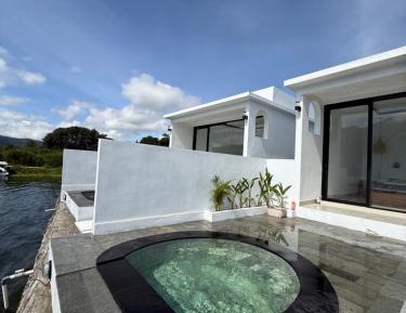 Double Room with Lake View