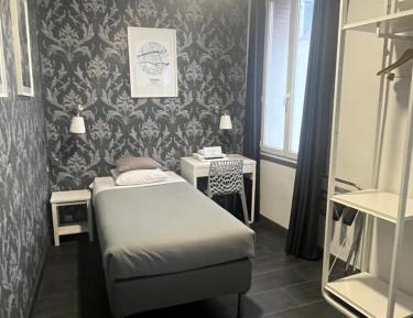 Small Single Room