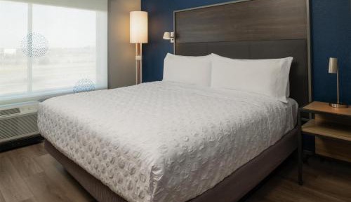 King Room with Walk-In Shower