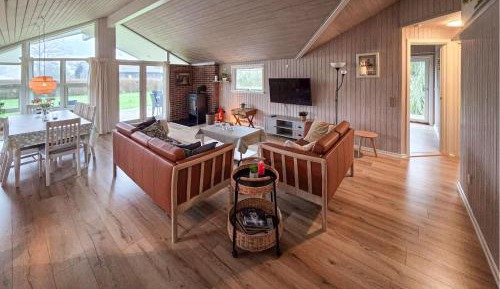 Three-Bedroom Vacation Home 