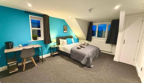 Double Room with Private Bathroom