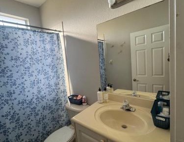 Deluxe Double Room (2 Adults + 1 Child)