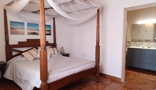 Triple Room with Private Bathroom