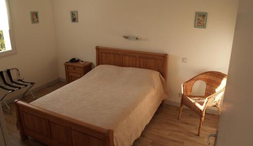 Double Bed Apartment with Terrace and Garden View 