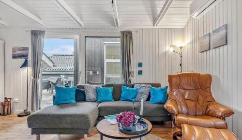 Three-Bedroom Vacation Home 