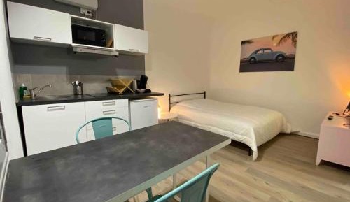 Studio Apartment with One Double Bed