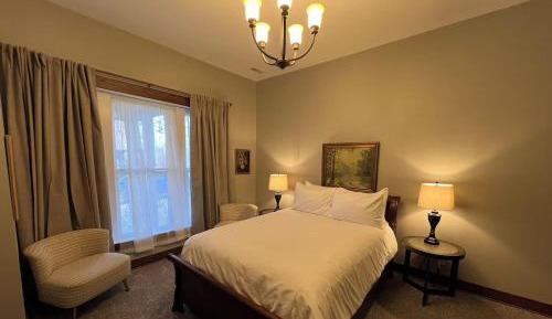 Deluxe Double Room with Bath