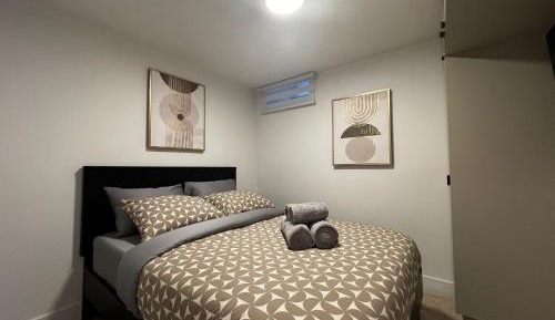 One-Bedroom Premier Apartment