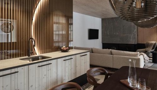 One-Bedroom Deluxe Apartment