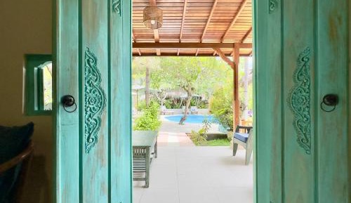 Villa with Pool View