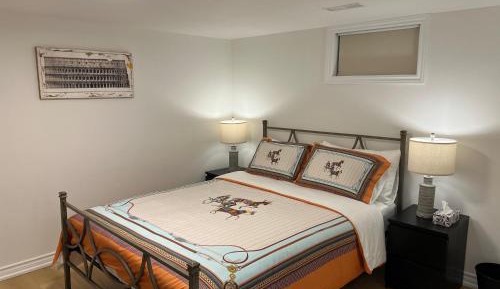 Standard Queen Room