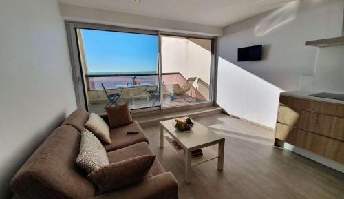 Studio Apartment with Sea View