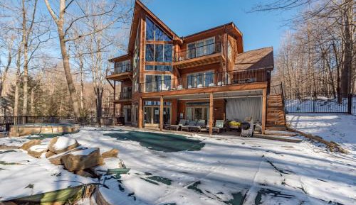 Eight-Bedroom House