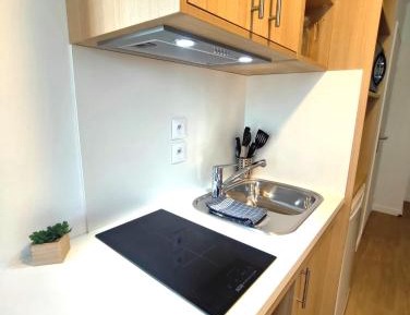 Studio Apartment with One Double Bed