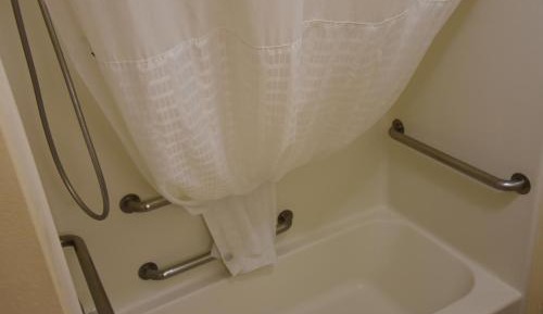 Queen Room - Disability Access - Non-Smoking