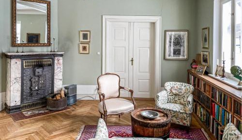 Six-Bedroom Holiday Home