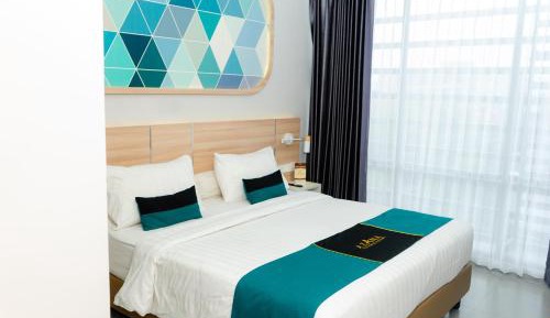 Deluxe King Room