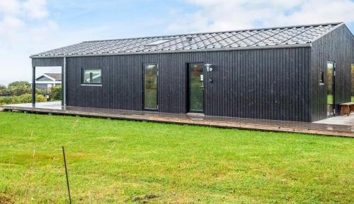 Three-Bedroom Vacation Home 