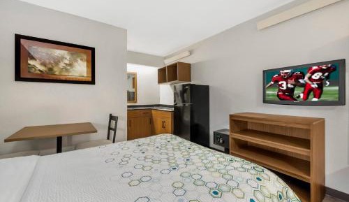 Studio Room with Two Double Beds Non-Smoking