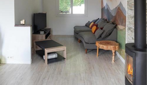Three-Bedroom Vacation Home 