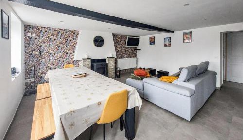 Five-Bedroom Holiday Home