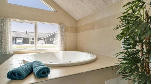 Eight-Bedroom Holiday Home
