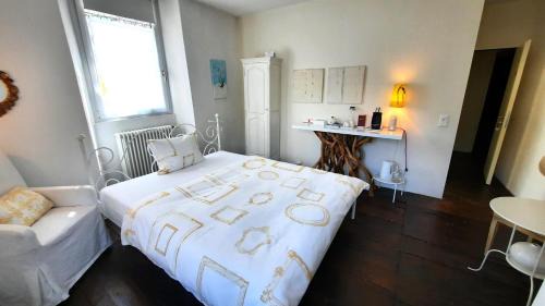 Single Room with Private Bathroom