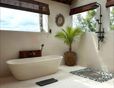 One-Bedroom Bungalow with Rice Field View