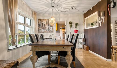 One-Bedroom Apartment with Terrace