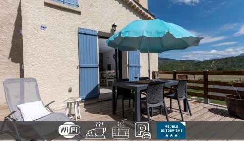 Studio with Mountain View