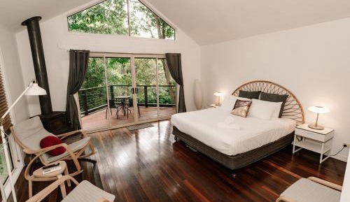 Cottage with Two Person Spa-Bath